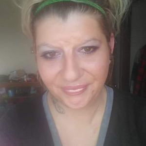 Meet your Posher, Toshia